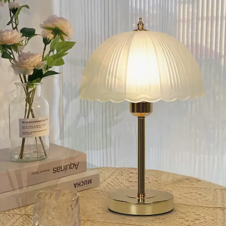 Wat zijn de vereisten voor het plaatsen van slaapkamerlampen thuis?