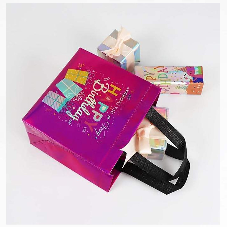 Multi-size kleurgecoördineerde non-woven verjaardagstassen