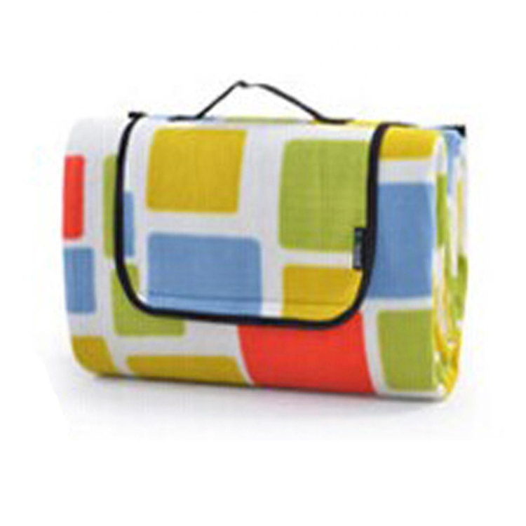 Grote campingmat met waterdichte achterkant voor picknickhandvat